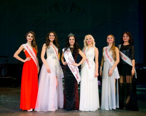Студентка Академии завоевала титул «Мисс элегантность» на конкурсе «Мисс студенчество Алтая»