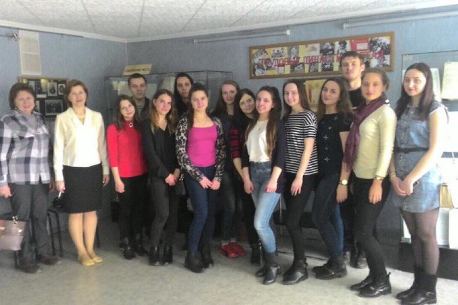 Студенты Академии посетили Государственный архив Алтайского края