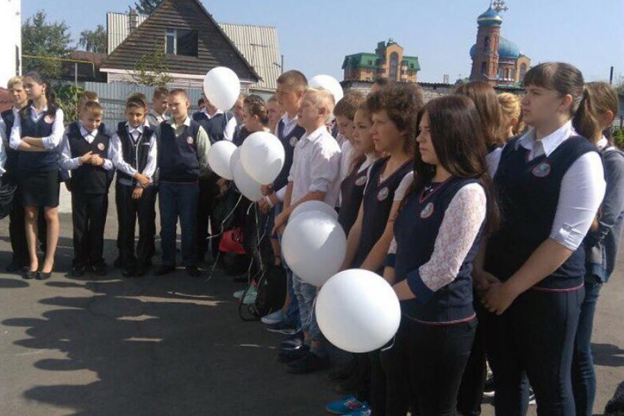 Студенты Академии вновь провели акцию памяти в барнаульской школе