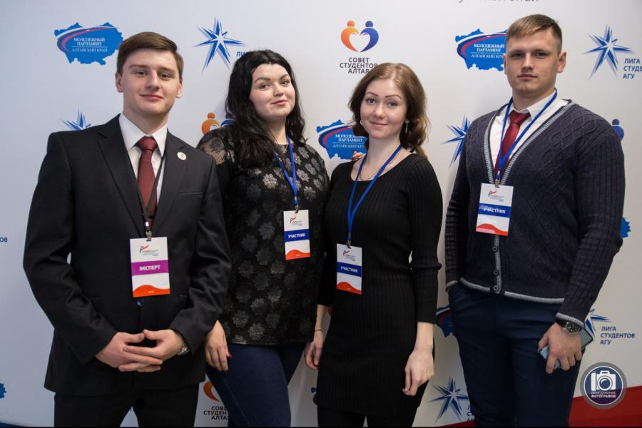 Активисты Академии в четвертый раз стали лучшими на Конвенте лидеров студенческого самоуправления Алтая