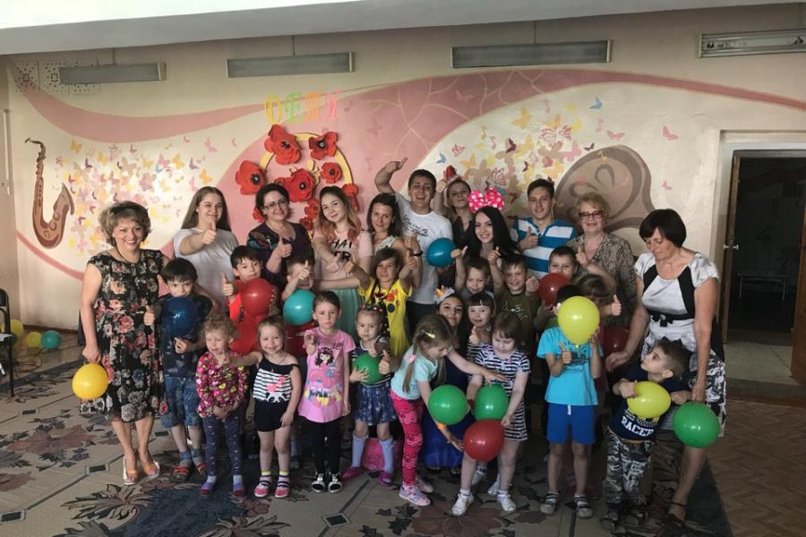 Студенты Академии устроили праздник в Краевом реабилитационном центре для детей и подростков