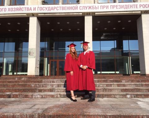 Выпускникам филиала вручили красные дипломы в Москве
