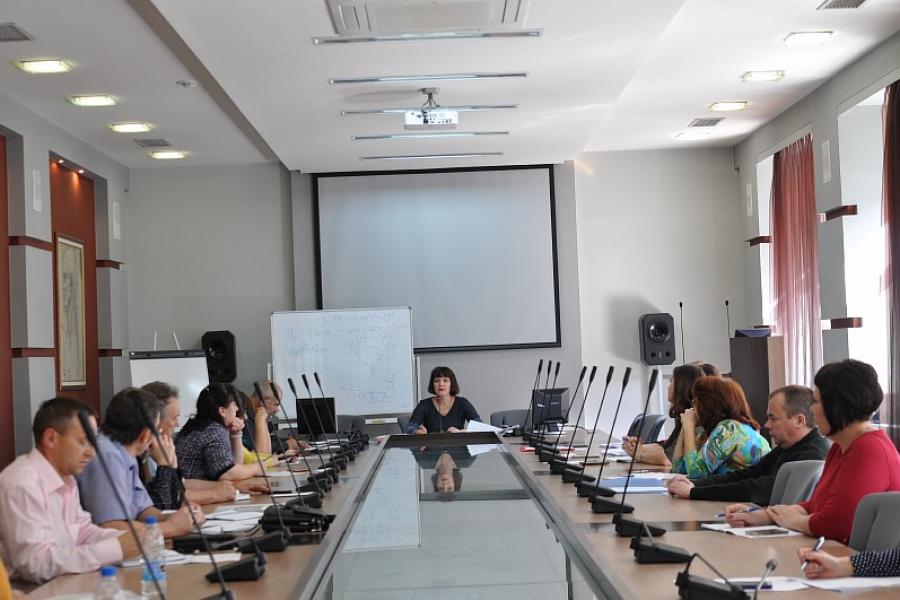 В Алтайском филиале РАНХиГС госслужащие края повышают квалификацию в области земельного контроля и жилищного надзора