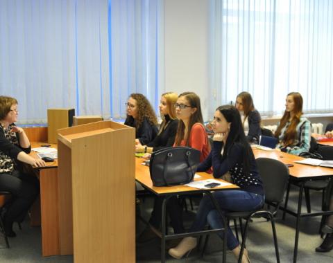 Заместитель управляющего Отделением Пенсионного фонда РФ по Алтайскому краю провела семинар для  студентов Академии