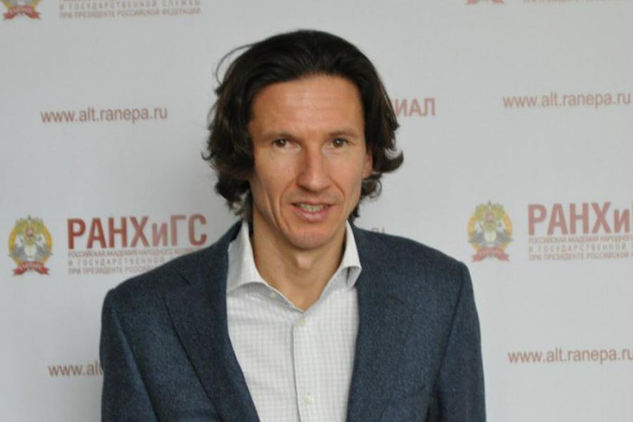 Достижения выпускников Академии. Алексей Смертин получил новое назначение в Российском футбольном союзе