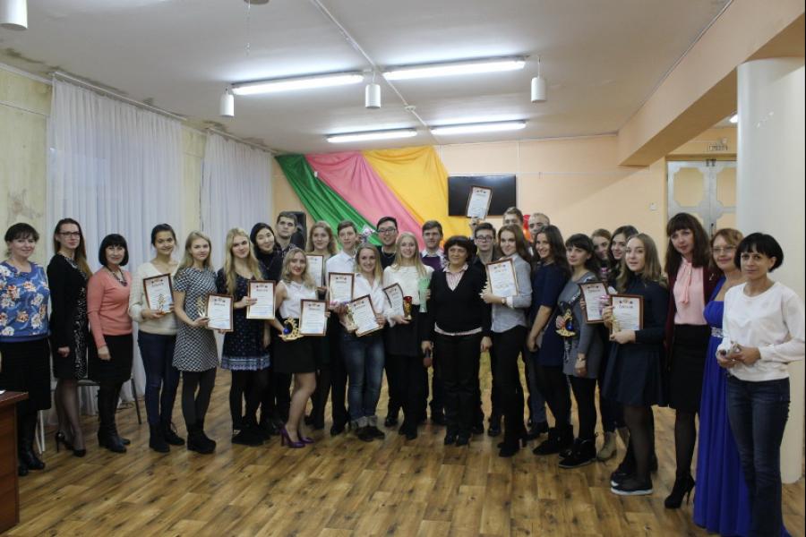 Студенты Академии завоевали три призовых места на творческом фестивале «Молодежная палитра»