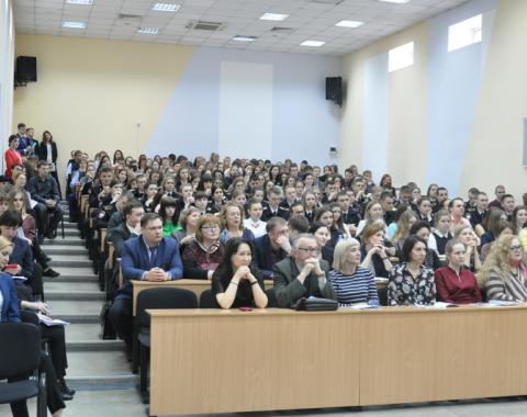 Почти 250 барнаульских студентов  приняли участие в научно-практической конференции в Академии