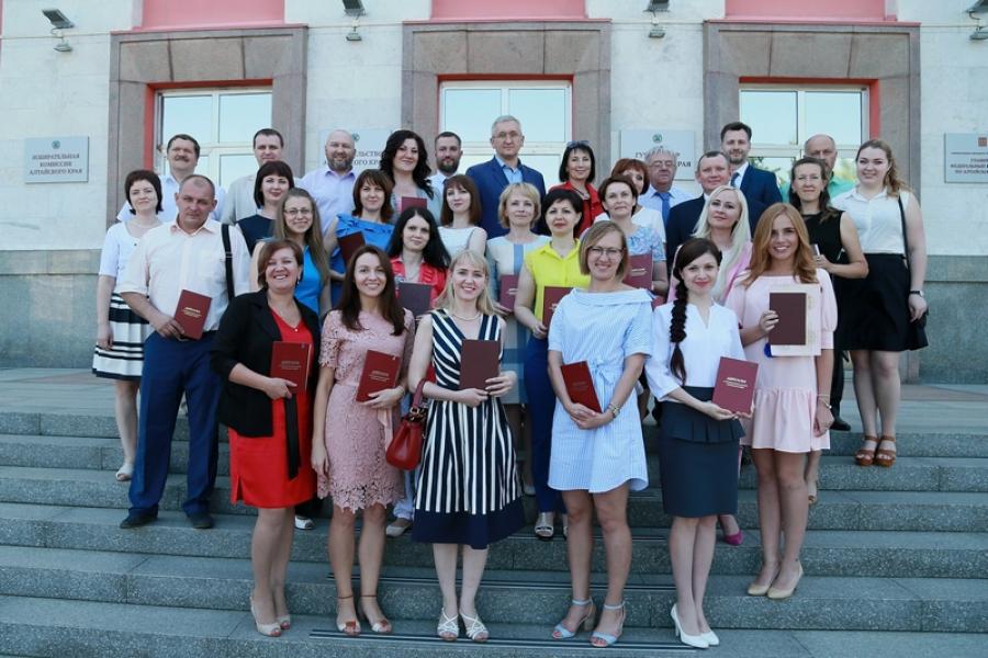 Слушатели курсов профессиональной переподготовки в Академии получили дипломы