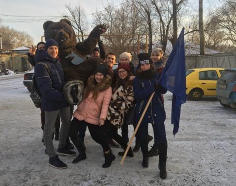 Тур по сереброплавильному заводу и поиски памятников: студенты Академии поучаствовали в историческом квесте