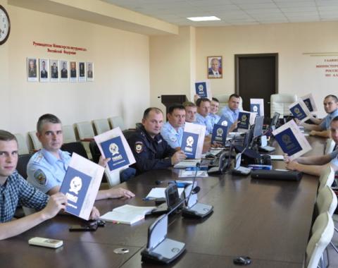 Сотрудники МВД получили удостоверения о повышении квалификации в Алтайском филиале РАНХиГС