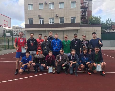Студенты Алтайского филиала РАНХиГС выиграли межвузовский Фестиваль мини-футбола