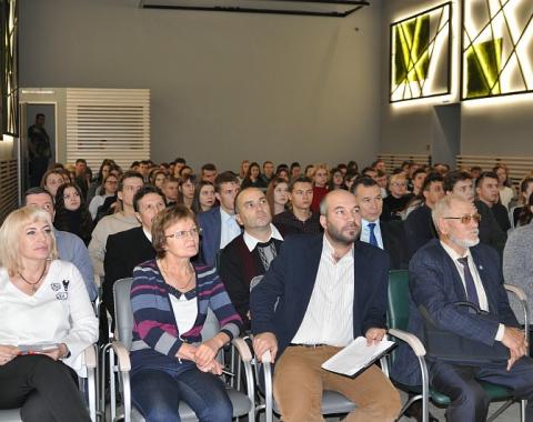 В Академии состоялся Региональный симпозиум, посвящённый 100-летию ВЛКСМ