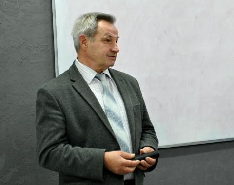 Заведующий кафедрой Алтайского филиала РАНХиГС принял участие в круглых столах по противодействию коррупции