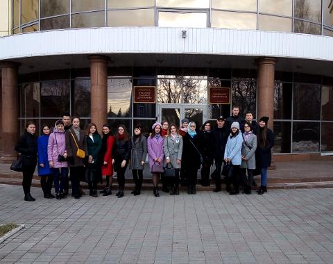 Будущие юристы Академии побывали на судебном процессе