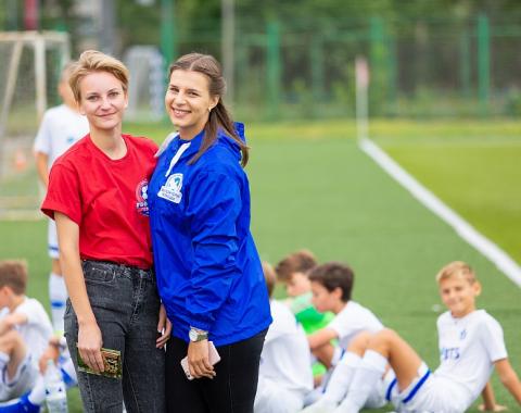 Студентки Алтайского филиала РАНХиГС стали волонтёрами детского международного турнира по футболу
