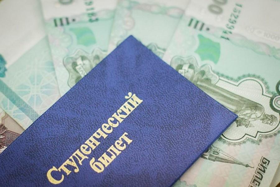 20 студентов Алтайского филиала РАНХиГС будут получать повышенные стипендии