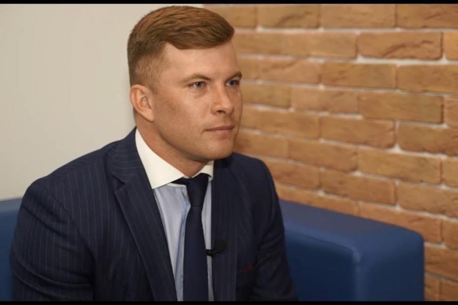 «Интервью с выпускниками»: Антон Шеломенцев