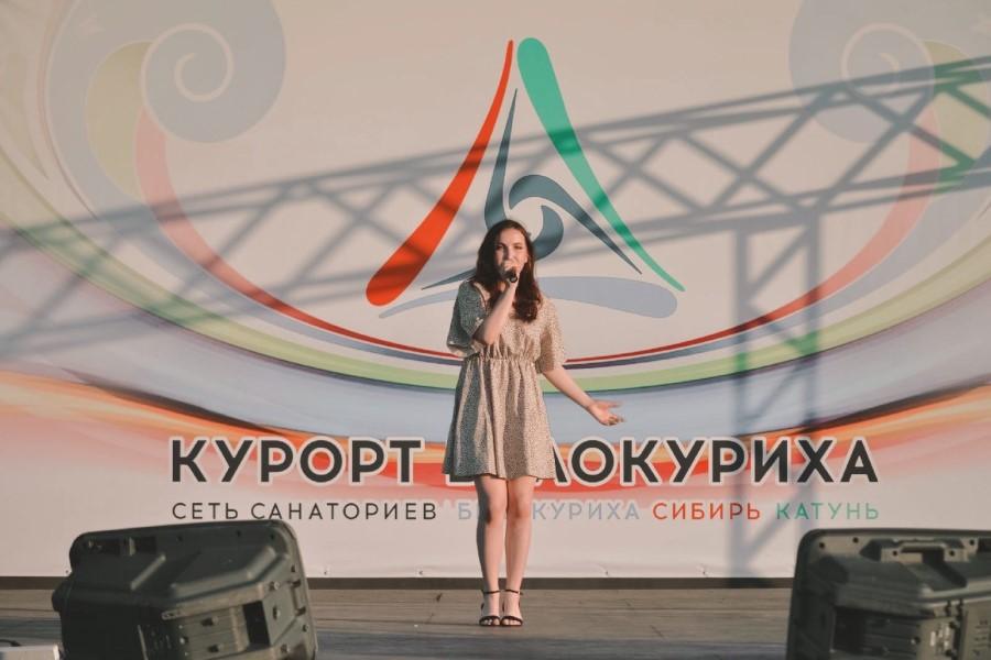 Первокурсница стала лауреатом Молодёжного фестиваля талантов
