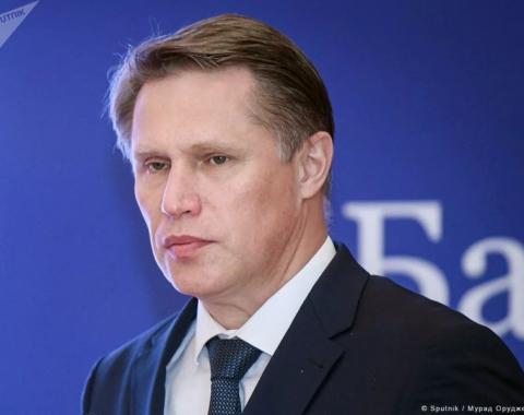 Вакцинация помогает избежать тяжелого течения COVID-19: Мурашко