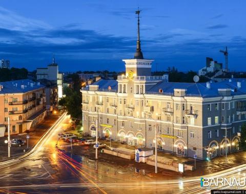 Студенты-экономисты посетили просветительскую лекцию