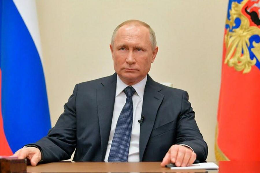 Владимир Путин поздравил граждан с Днем Государственного флага