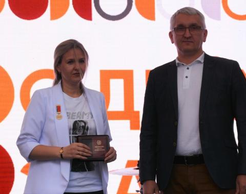 Представитель академии отмечена юбилейной медалью Алтайского края