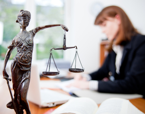 Развеем мифы о профессии юриста
