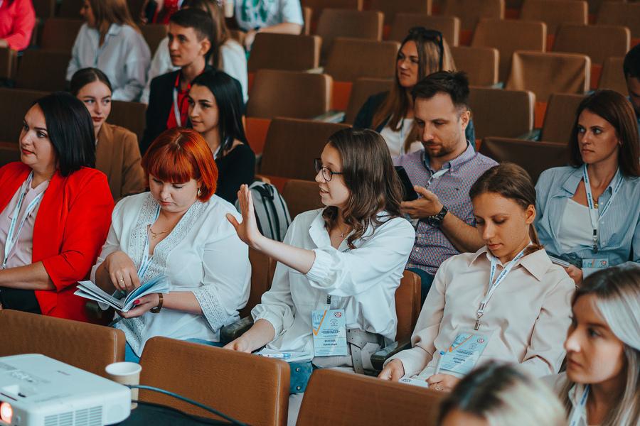 Преподаватели академии выступили экспертами на II краевом молодёжном форуме «Новая высота»