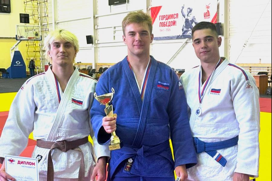 Новые достижения спортсменов Академии
