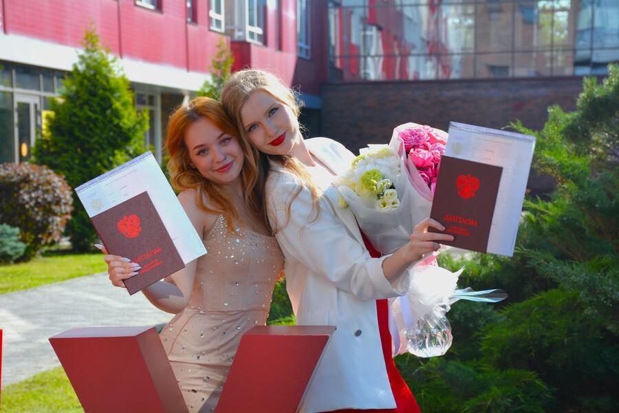 В добрый путь, выпускники – 2025!