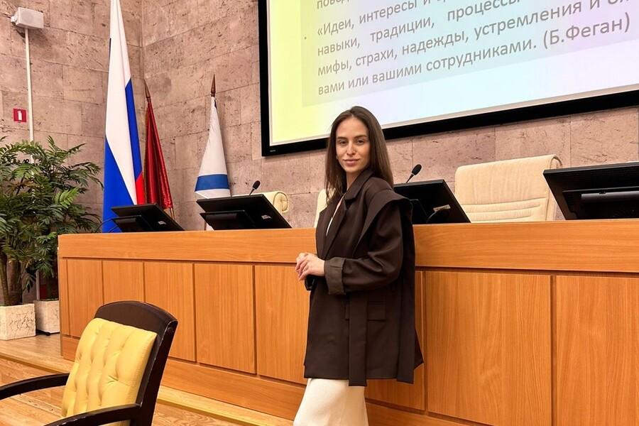 От госслужбы к HR-трансформации: как выпускница Академии нашла себя в управлении персоналом