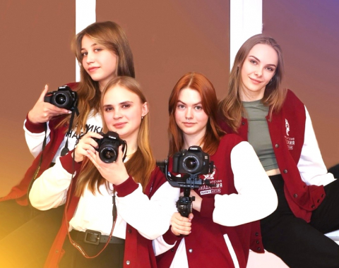 С Днем PR-специалиста!