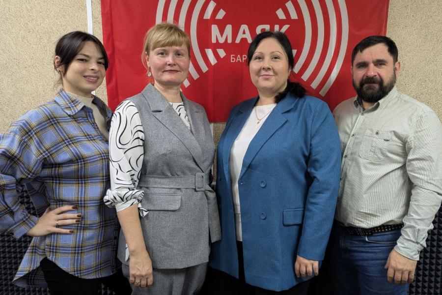 Преподаватели Академии на радио