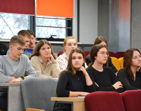 Студенты узнают о профилактике ВИЧ-инфекции