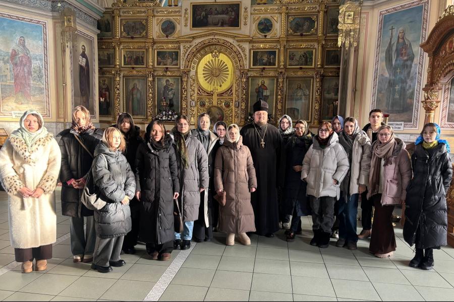 Студенты Академии посетили Покровский кафедральный собор