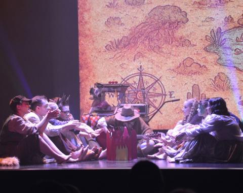 Волшебство Нового года: праздничные утренники для детей в Академии