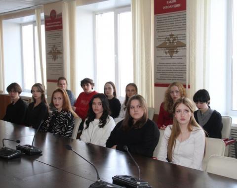 Студенты Академии узнали секреты криминалистики МВД