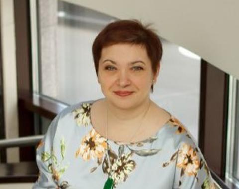 Поздравление от директора Краевого кризисного центра для мужчин Ларисы Эдоковой