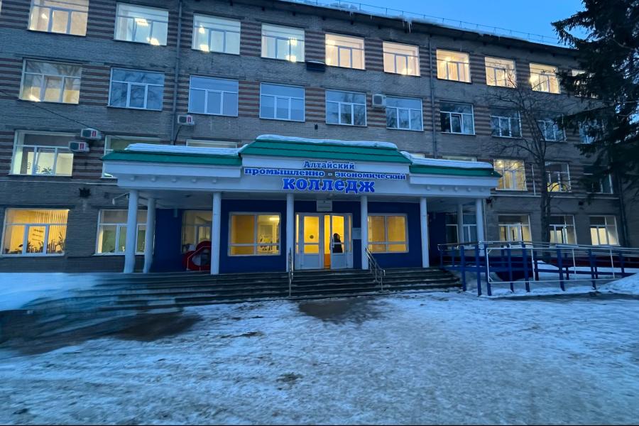 Представители Академии в колледжах: продолжаем профориентационные встречи и ждем абитуриентов!