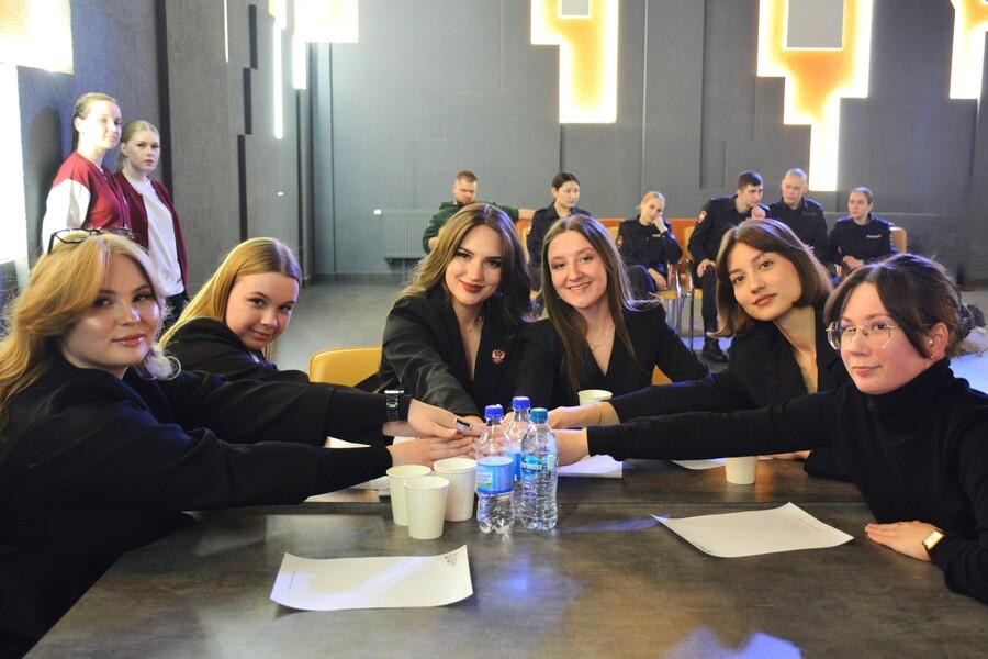 Студенты Алтайского края показали знания избирательного права