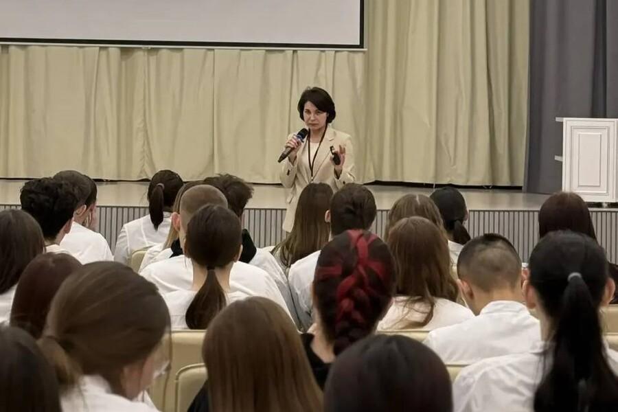 Развитие профессиональных качеств у студентов-медиков через проект «Справимся вместе!»