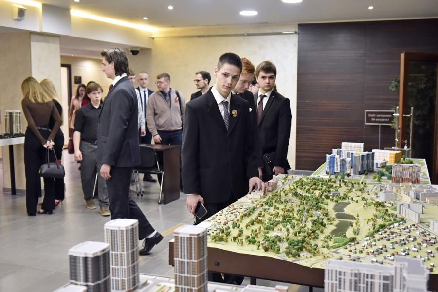 ИИ в управлении: администрация Барнаула и Алтайский филиал РАНХиГС запускают совместный проект