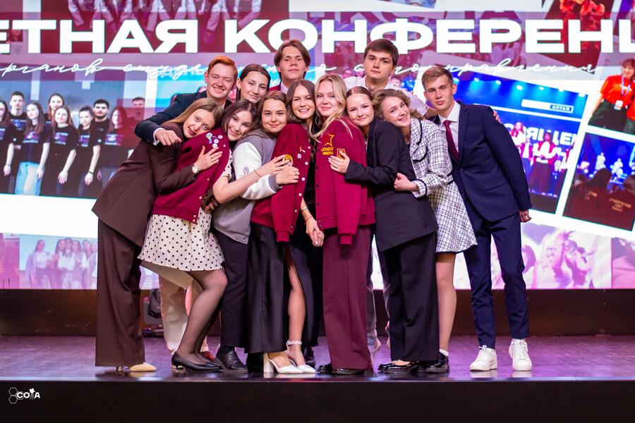 Лучшие из лучших: награждение активистов в Академии