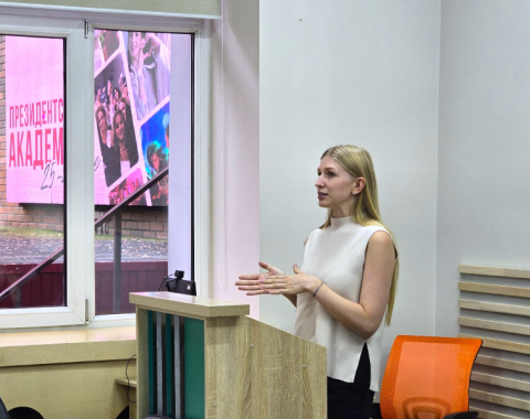 Профилактика правонарушений в сети: встреча студентов-психологов с экспертом-лингвистом