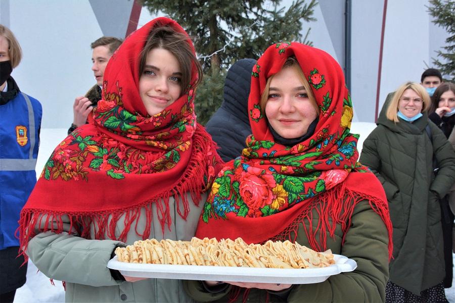 В Алтайском филиале РАНХиГС ярко отпраздновали Масленицу